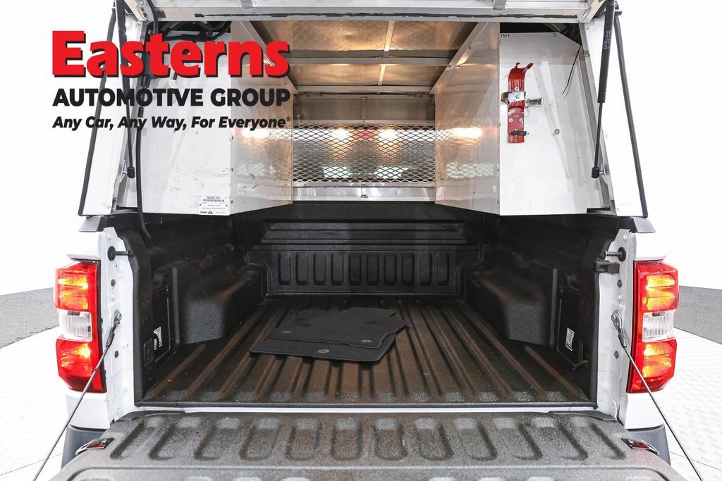 Used 2024 Nissan Armada SL w/ Captain's Chairs Package AWD/4WD image 56
