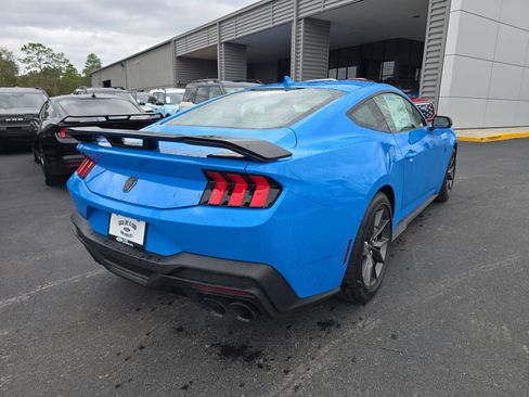 New 2026 Ford Mustang Dark Horse image 4
