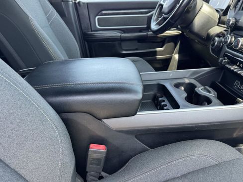 Used 2019 RAM 2500 Big Horn w/ Black Appearance Package AWD/4WD image 6