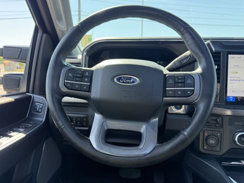 Used 2025 Ford F250 Lariat w/ Lariat Ultimate Package AWD/4WD image 16