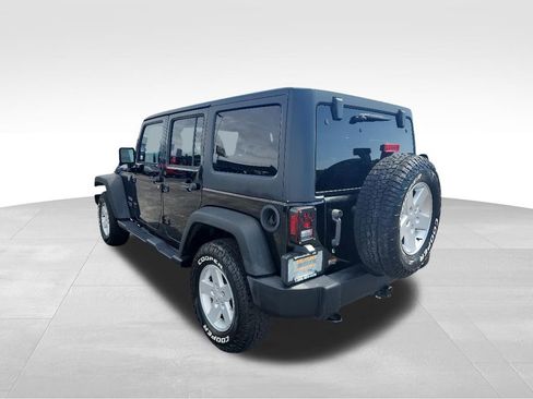 Certified 2018 Jeep Wrangler Unlimited Sport S AWD/4WD image 19
