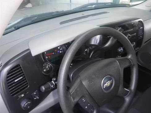 Used 2007 Chevrolet Silverado 1500 W/T RWD image 27