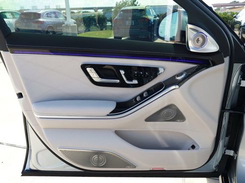 Certified 2024 Mercedes-Benz Maybach S 580 4MATIC image 21