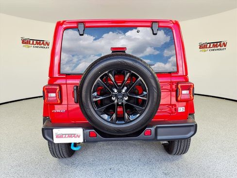 Used 2024 Jeep Wrangler Unlimited Sahara image 23
