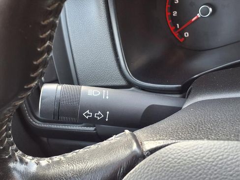 Used 2016 GMC Canyon SLE w/ SLE Convenience Package image 18