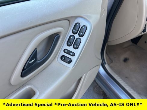 Used 2007 Ford Escape XLT image 37