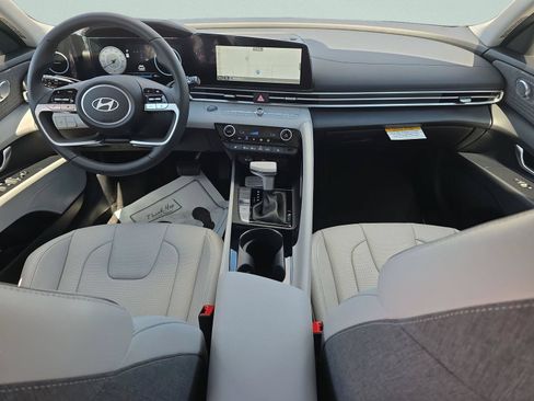 New 2026 Hyundai Elantra Limited FWD image 11