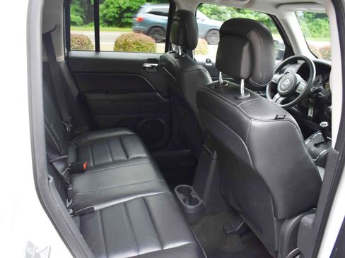 Used 2014 Jeep Patriot High Altitude FWD image 44