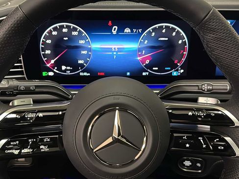 New 2026 Mercedes-Benz GLS 580 4MATIC image 17