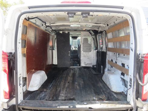 Used 2016 Ford Transit 250 130 Low Roof w/ Exterior Upgrade Package RWD image 10