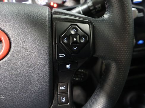 Used 2024 Toyota 4Runner TRD Off-Road Premium image 32