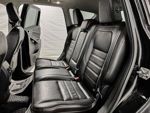 Used 2018 Ford Escape SEL AWD/4WD image 9