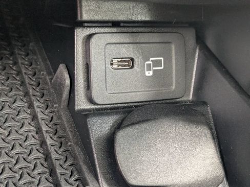 Used 2023 Mercedes-Benz E 350 Sedan w/ Premium Package image 8