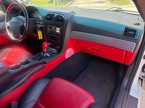 Used 2002 Ford Thunderbird RWD image 11
