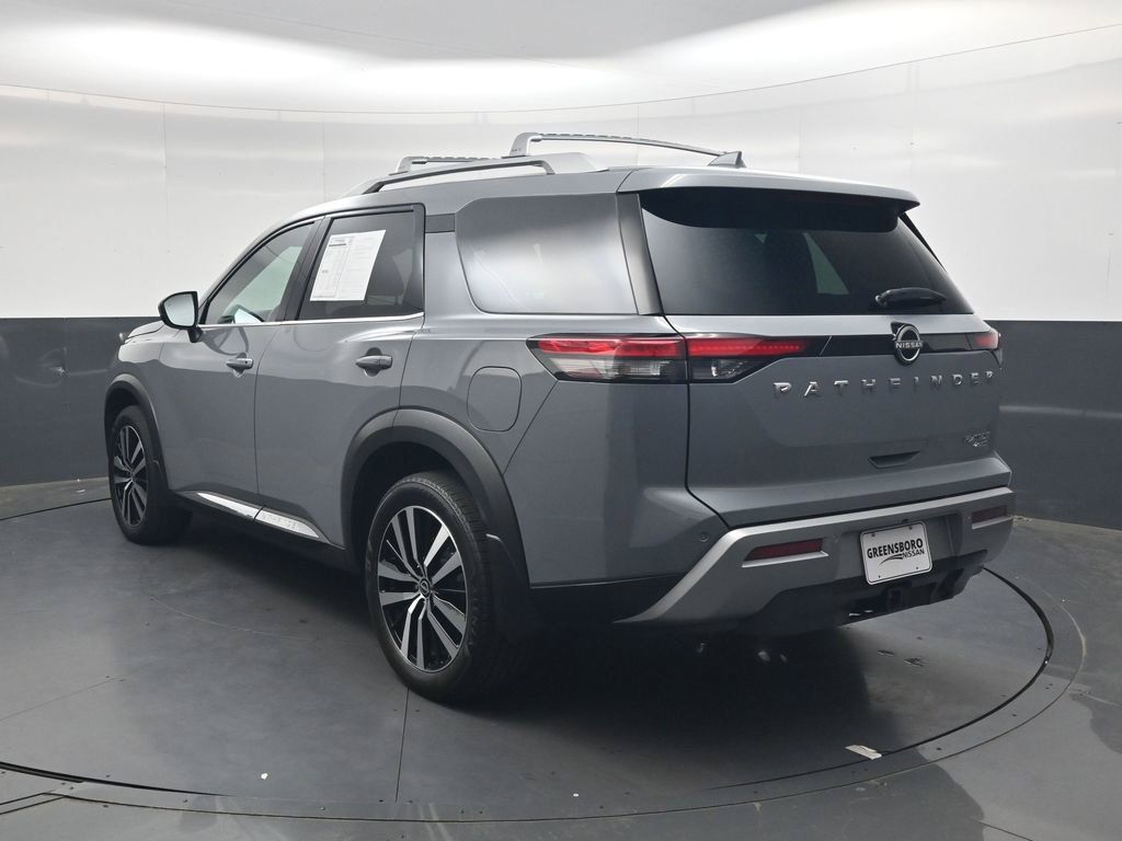 Certified 2025 Nissan Pathfinder Platinum w/ Cargo Package AWD/4WD image 7