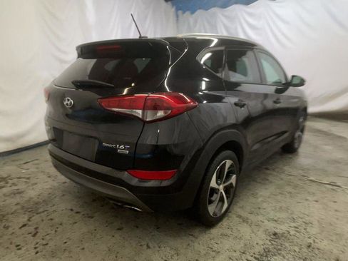 Used 2016 Hyundai Tucson Sport image 8