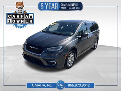 Used 2023 Chrysler Pacifica Touring-L