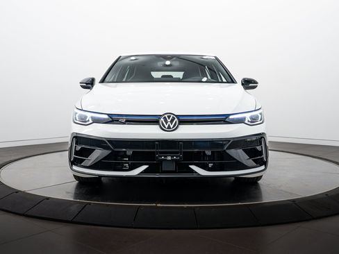 Used 2025 Volkswagen Golf w/ Euro Style Package AWD/4WD image 26
