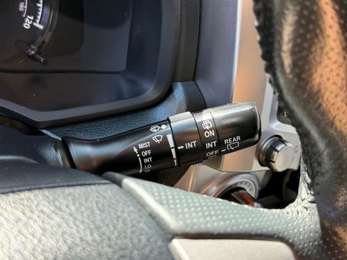 Used 2020 Toyota 4Runner SR5 image 21