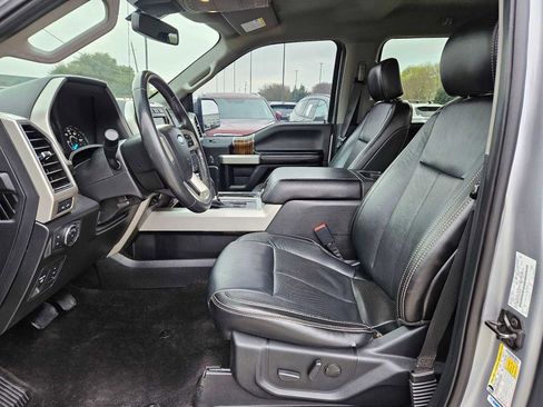 Used 2020 Ford F150 Lariat image 19