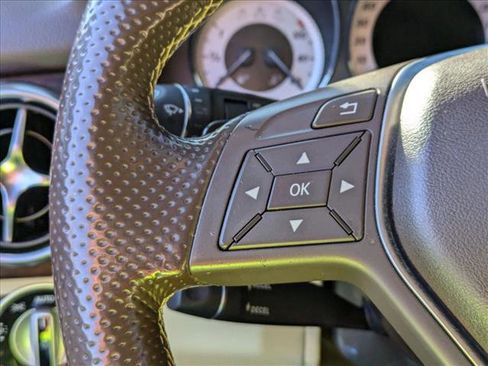 Used 2015 Mercedes-Benz GLK 350 2WD image 10