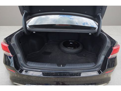 Used 2019 Kia Optima EX image 16