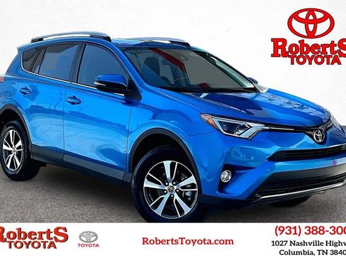 Certified 2018 Toyota RAV4 XLE FWD image 1