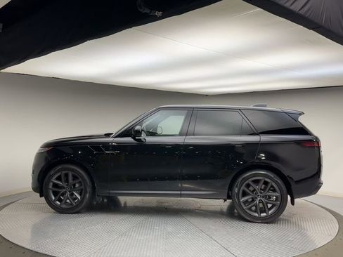 Used 2024 Land Rover Range Rover Sport SE AWD/4WD image 5