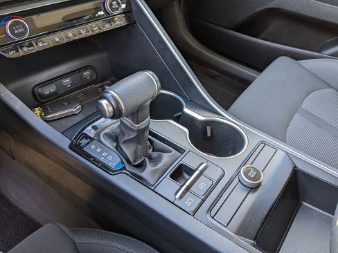 Used 2022 Kia K5 LXS image 19