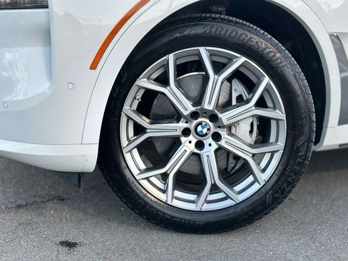 Certified 2025 BMW X7 xDrive40i w/ Premium Package image 2