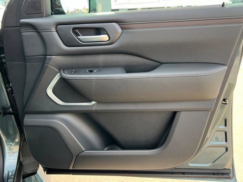 New 2026 Nissan Armada Platinum Reserve image 24