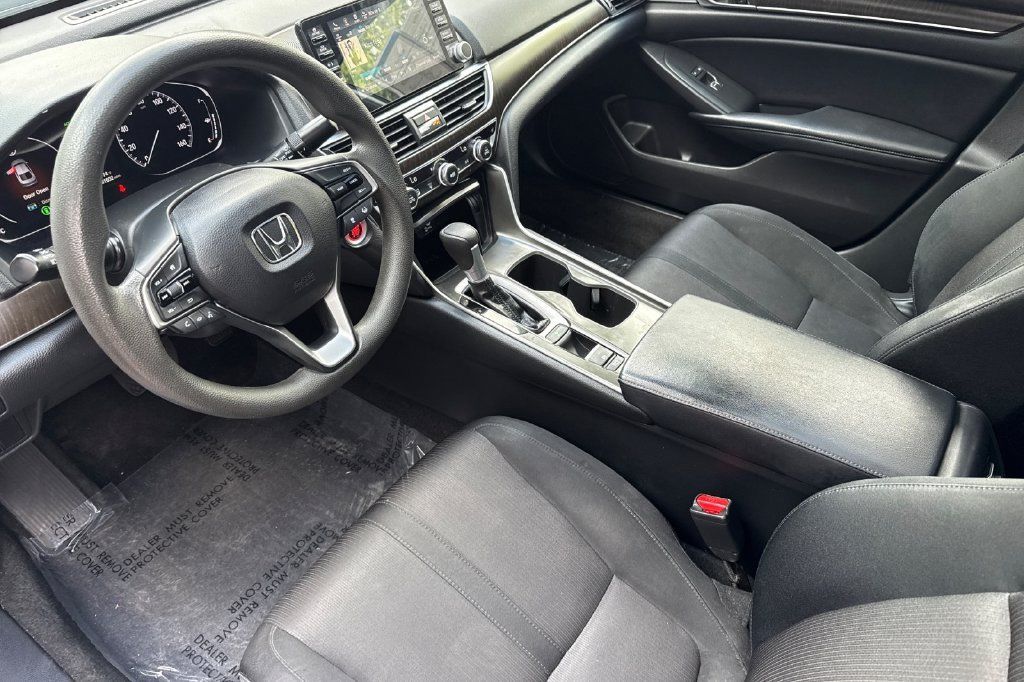 Used 2018 Honda Accord EX image 3