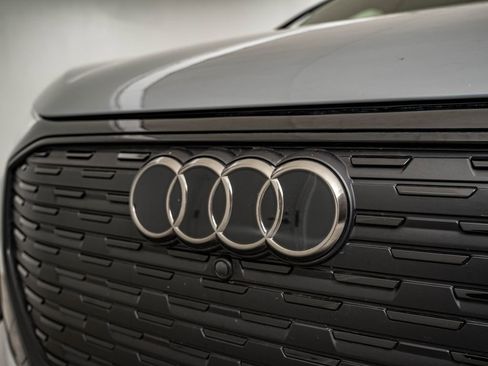 Used 2023 Audi Q4 e-tron Premium Plus w/ Premium Plus AWD/4WD image 12