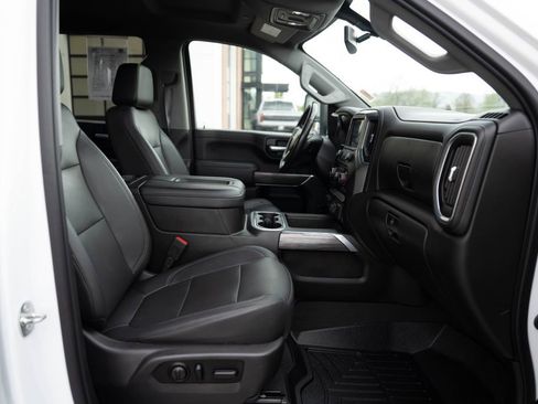 Used 2021 Chevrolet Silverado 3500 LTZ w/ LTZ Convenience Package AWD/4WD image 16