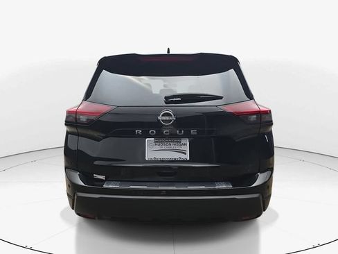 Used 2025 Nissan Rogue SV w/ SV Premium Package FWD image 7