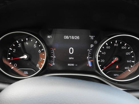 Used 2019 Jeep Compass Latitude AWD/4WD image 14