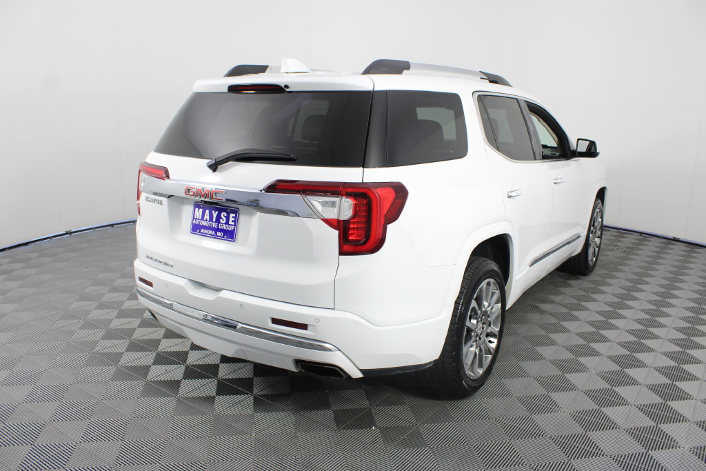 Used 2023 GMC Acadia Denali w/ Denali Ultimate Package FWD image 31