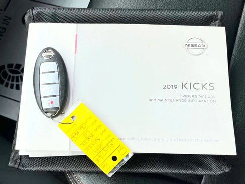 Used 2019 Nissan Kicks SR w/ SR Premium Package FWD image 42