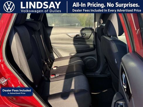 Used 2018 Nissan Rogue SV w/ Premium Package AWD/4WD image 13