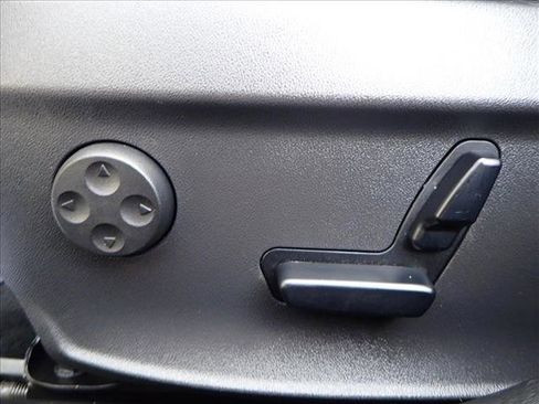 Used 2016 Tesla Model S 85D image 9