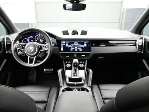 Certified 2020 Porsche Cayenne S AWD/4WD image 20