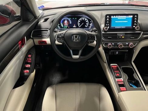 Used 2020 Honda Accord EX image 18