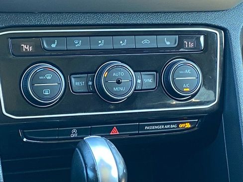 Certified 2023 Volkswagen Atlas SEL image 9