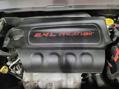 Used 2018 Jeep Compass Latitude w/ Popular Equipment Group AWD/4WD image 30