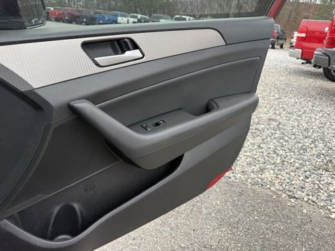 Used 2019 Hyundai Sonata Sport image 8