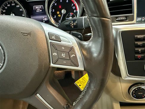 Used 2015 Mercedes-Benz ML 350 2WD image 28