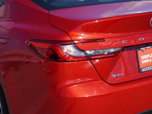 Used 2025 Toyota Camry LE image 8