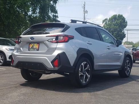 Used 2024 Subaru Crosstrek 2.0i Premium image 3