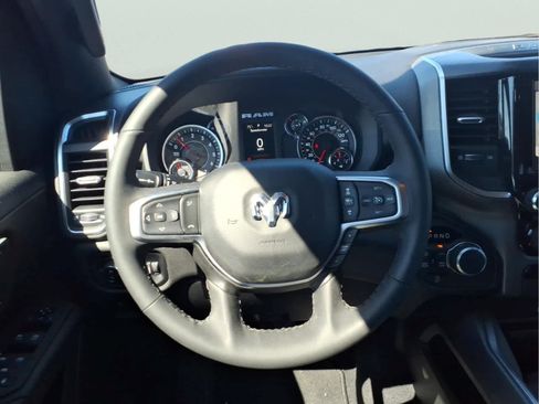 Used 2025 RAM 1500 Big Horn AWD/4WD image 18