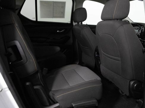 Used 2021 Chevrolet Traverse LT w/ LPO, Floor Liner Package image 36